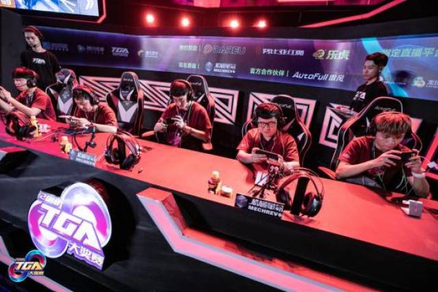 而是通过亲 而是通过亲