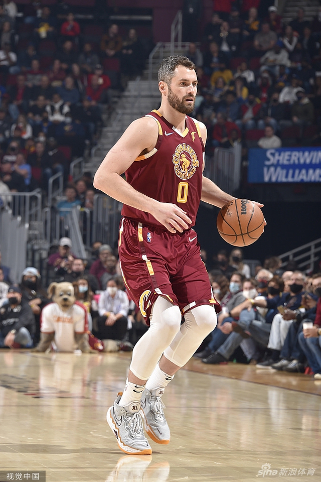 在绿茵场上 在绿茵场上